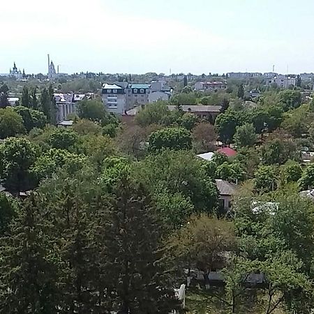 Apartment On Prospekt Peremogi Černihiv Esterno foto
